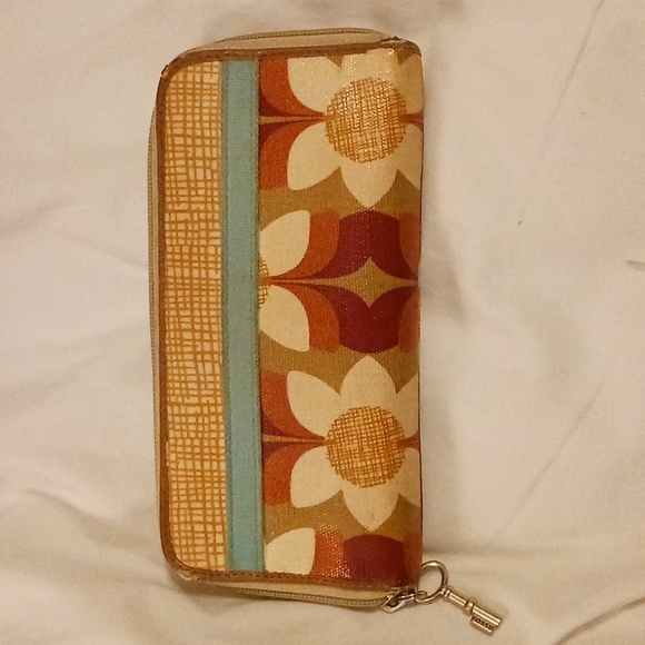 Fossil Key-Per wallet ~ Gently used condition ~ Discounted shipping - Picture 3 of 8